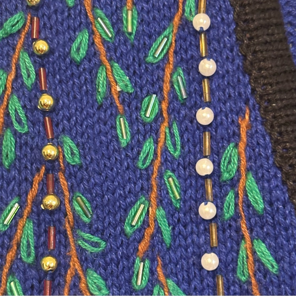 Bobbie Brooks Blue V Neck Button Front Christmas Holiday Sweater Vest LARGE - Picture 7 of 11